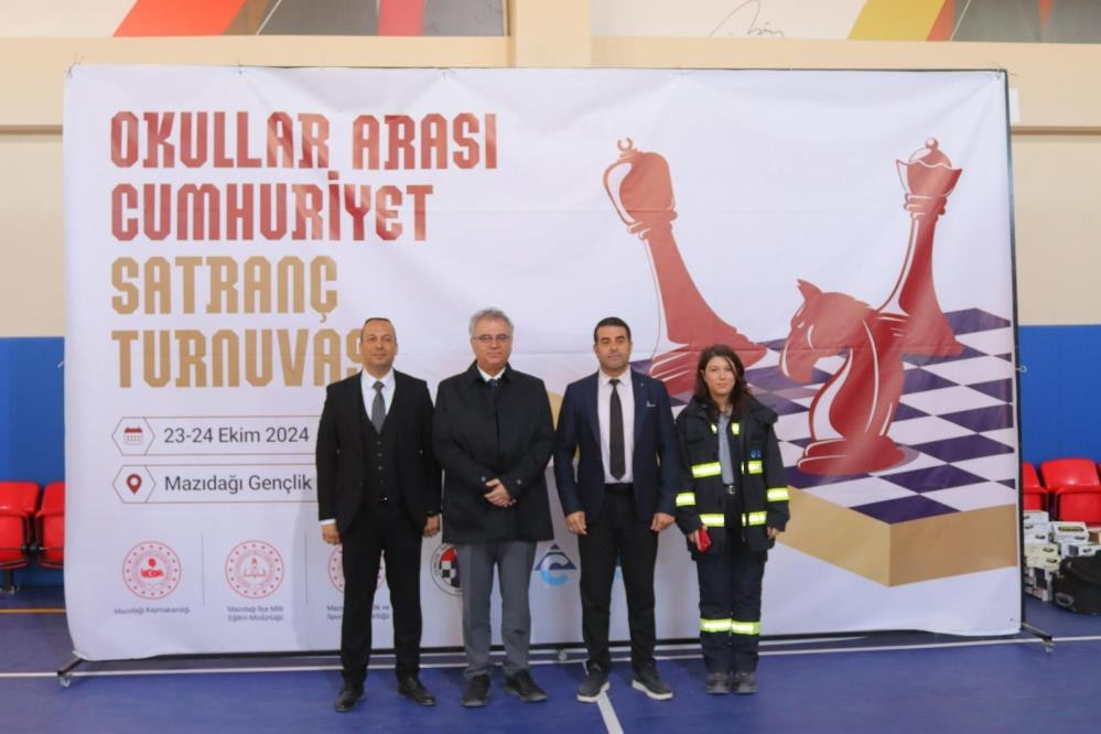 Mardin'de Cumhuriyet Satranç Turnuvasına start verildi